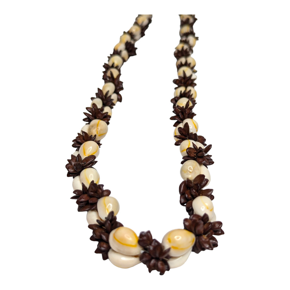 Vtg Hawaiian Cowrie Shell and Seed Lei Necklace Brown White Tropical Luau‎ 32in